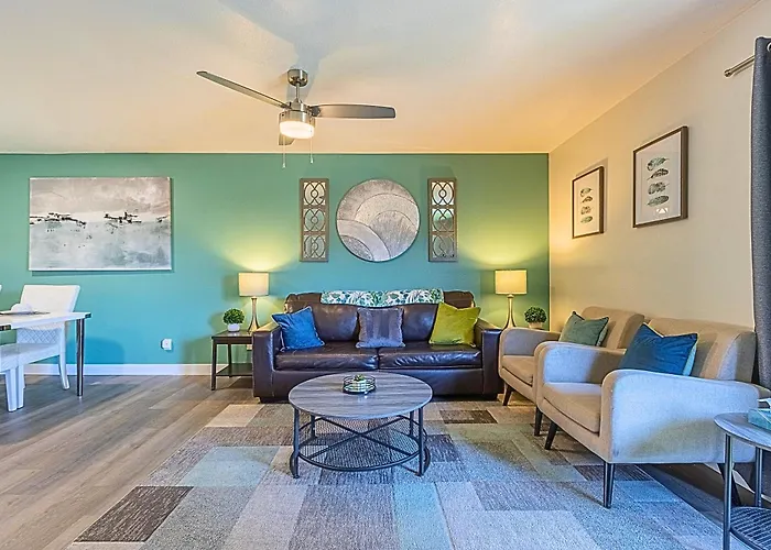Paradise Valley Village-Walk-Dine-Shop-Golf- C254